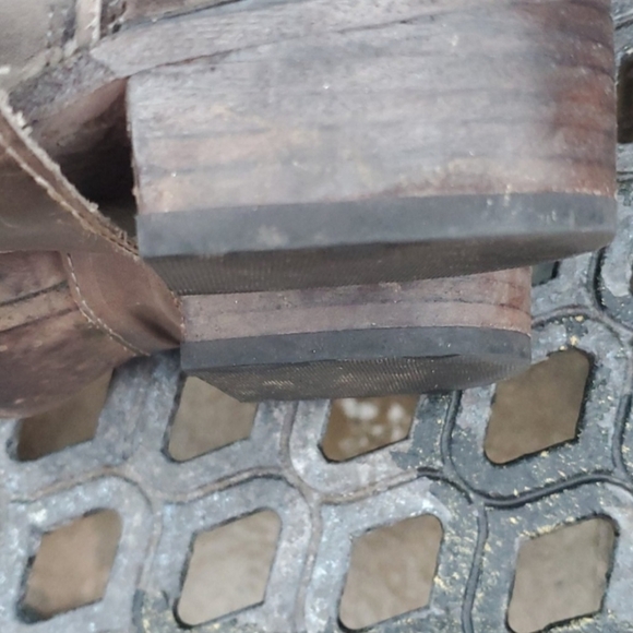 💥REDUCED💥 Freebird Santiago Ankle Boots - Picture 6 of 11